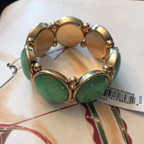 Periwinkle by Barlow stretch bracelet. New with tag. - Picture 3 of 9